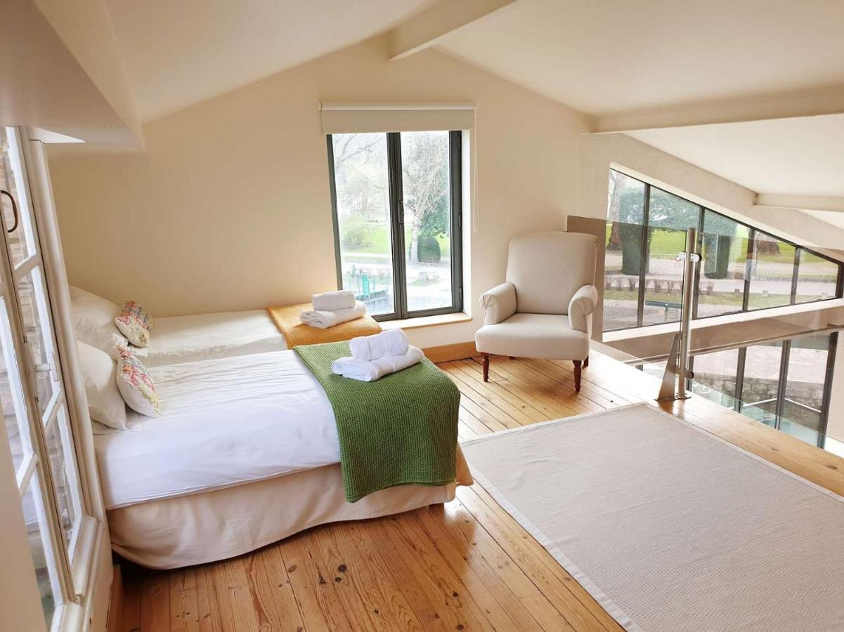 Quai 3 Loft Moderne Et Lumineux Les Pieds Dans L'Eau Apartment Jarnac Exterior photo
